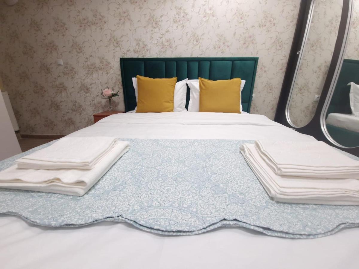 Laroka House Beautiful Apartment Universitate Center ブカレスト エクステリア 写真
